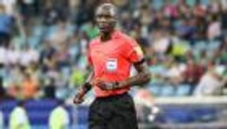 بكاري جاساما.. احتجاج رسمي على حكم مباراة مصر والكاميرون