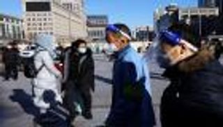 كورونا حول العالم.. إصابات قياسية في كوريا وجنوب أفريقيا تلغي العزل