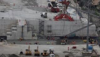 جانب من أعمال البناء في سد النهضة