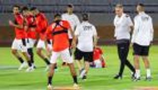 كأس أمم أفريقيا.. طائرة مجهولة تثير الذعر في منتخب مصر