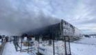 حريق يلتهم مصنع كابلات نحاسية بتركيا.. والمتهم "مواد بلاستيكية"