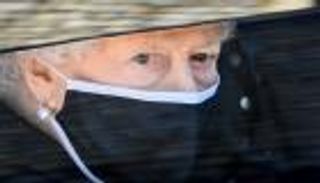 حزن وذكرى.. إليزابيث تحطم رقما قياسيا للملوك