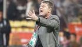 بطل مفاجأة كأس العرب.. إقالة مدرب منتخب سوريا بعد 75 يوما من تعيينه