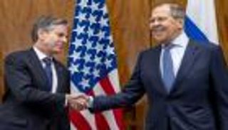 روسيا وأزمة أوكرانيا.. محاذير على حدود عدم المواجهة