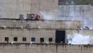 سجن الـ٣٢٠ قتيلا.. اشتباكات وانفجارات في "ثغرة" الإكوادور