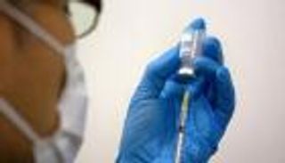 الإمارات تقدم 32 ألف جرعة جديدة من لقاح كورونا