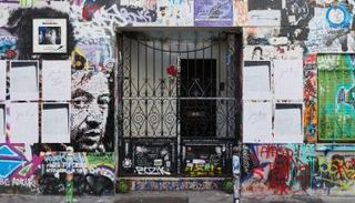 متحف المغني الفرنسي Serge Gainsbourg