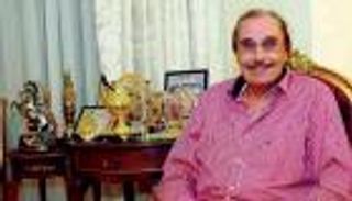 عزت العلايلي.. فنان من "أهل القمة"