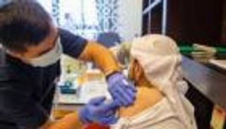 الإمارات تقدم 28.7 ألف جرعة جديدة من لقاح كورونا