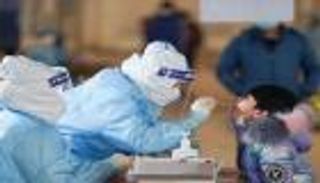 كورونا حول العالم.. إصابات جديدة بالصين وأرقام قياسية في سنغافورة وتايلاند