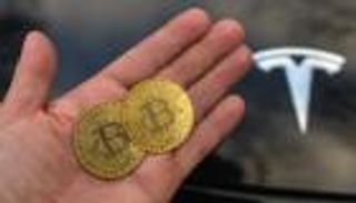 تسلا تكشف عن رصيد بيتكوين في خزائنها.. رقم هائل