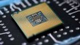 نقص أشباه الموصلات.. شركات العالم تجتهد لترويض الرقائق "المتوحشة"