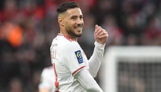 يوسف بلايلي لاعب استاد بريست الجديد