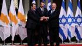 5 أسباب دفعت بايدن للتخلي عن دعم خط أنابيب غاز "إيست ميد"