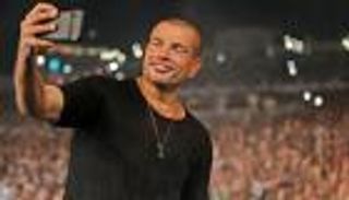 حفلات عيد الحب 2022 في مصر.. ممنوع الأطفال في حفل عمرو دياب بالمنارة