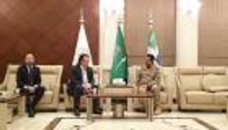 اجتماع "بناء" بين التحالف ومسؤول أممي حول استهداف سجن صعدة