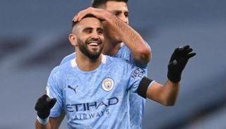 النجم رياض محرز