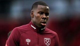 كورت زوما لاعب وست هام