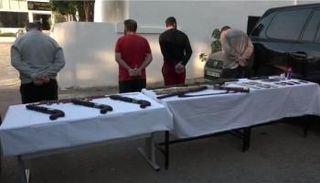 تفكيك خلية لصناعة الأسلحة الحربية بالجزائر