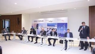 مركز إيدج للأعمال يناقش مشروع تسلا في مصر