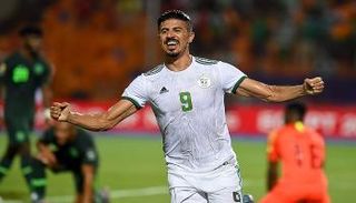 بغداد بونجاح مهاجم منتخب الجزائر