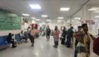 مخيمات طبية مجانية.. شريان حياة لقلوب اليمنيين (صور)