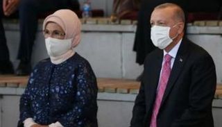 الرئيس التركي وقرينته