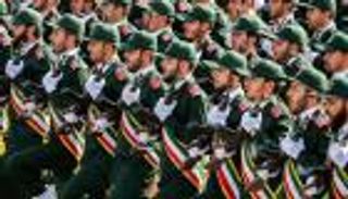 النفط مقابل المساجد.. صفقة تمويل الحكومة الإيرانية لـ"الحرس"