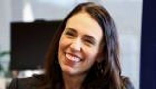 حصار "جسيندريلا".. لقاح كورونا يهدد حسناء نيوزيلندا