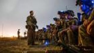 مناشدات عرقلت الإجلاء من أفغانستان.. رواية قائد القوات الأمريكية