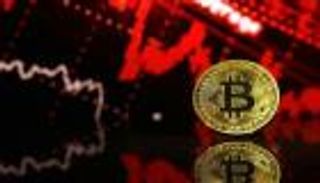 أسعار العملات الرقمية.. بيتكوين تتسلق أسوار أوكرانيا