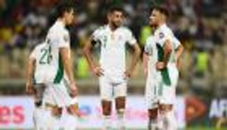 الدوري الفرنسي.. كابوس أمم أفريقيا يطارد لاعب منتخب الجزائر