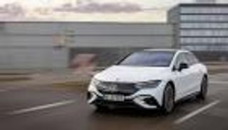 إطلاق أيقونة مرسيدس الكهربائية EQE في الصيف