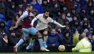 محمد صلاح نجم ليفربول ضد بيرنلي