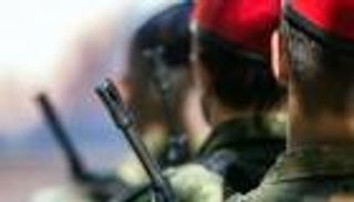 توقيف ضابط ألماني.. انتحل صفة لاجئ سوري وخبأ سلاحا بمطار