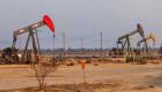 أسعار النفط تتجه نحو أعلى مستوياتها في 7 سنوات
