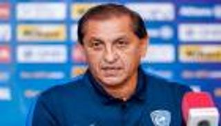 5 قصص ترسم مسيرة دياز.. ماذا يفعل المدرب العائد في الهلال السعودي؟