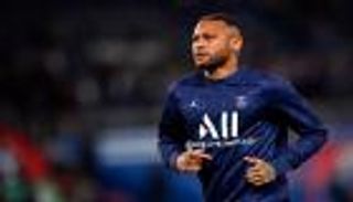 دوري أبطال أوروبا.. يد نيمار تثير الجدل قبل مباراة ريال مدريد (فيديو)
