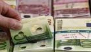 سعر اليورو اليوم في مصر الثلاثاء 15 فبراير 2022.. العملة الأوروبية تهبط
