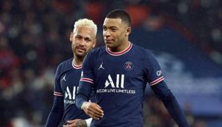 كيليان مبابي مهاجم باريس سان جيرمان