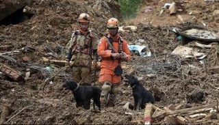 السيول غمرت الشوارع