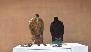 إرهابيان سلما نفسيهما للجيش الجزائري جنوبي البلاد