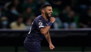 رياض محرز لاعب مانشستر سيتي الإنجليزي