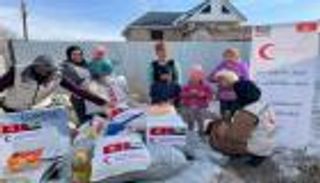 الإمارات تواصل تقديم المساعدات الشتوية للمتأثرين في عدة دول 