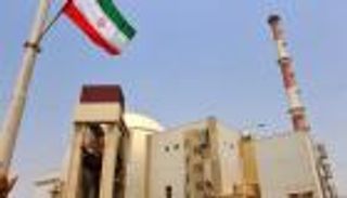 السجناء والتخصيب والنفط.. تفاصيل مسربة لاتفاق نووي مع إيران