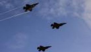 دوي هائل في بيروت.. وطائرات إسرائيلية تكثف التحليق بأجواء لبنان