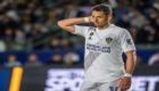 مهاجم مانشستر يونايتد السابق يريد التنازل عن 17 هدفا.. ما السبب؟ 