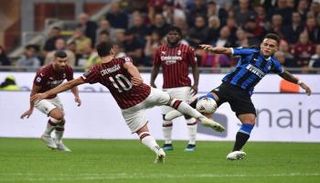 مباراة سابقة بين ميلان وإنتر