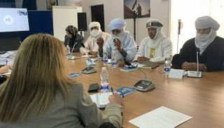 وفد مكون الطوارق في لقاء مع ستيفاني وليامز