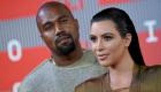 كانييه ويست يعرقل حصول كيم كارداشيان على لقب "عزباء"